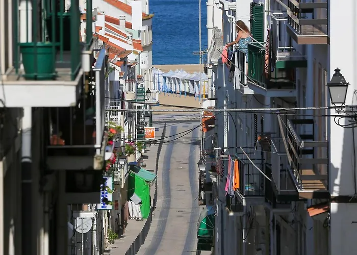 Delmar I *